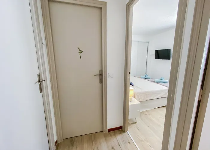 Maison De Village Climatisee Entre Beziers Et Narbonne Jusqu'a 5 Pers Coursan